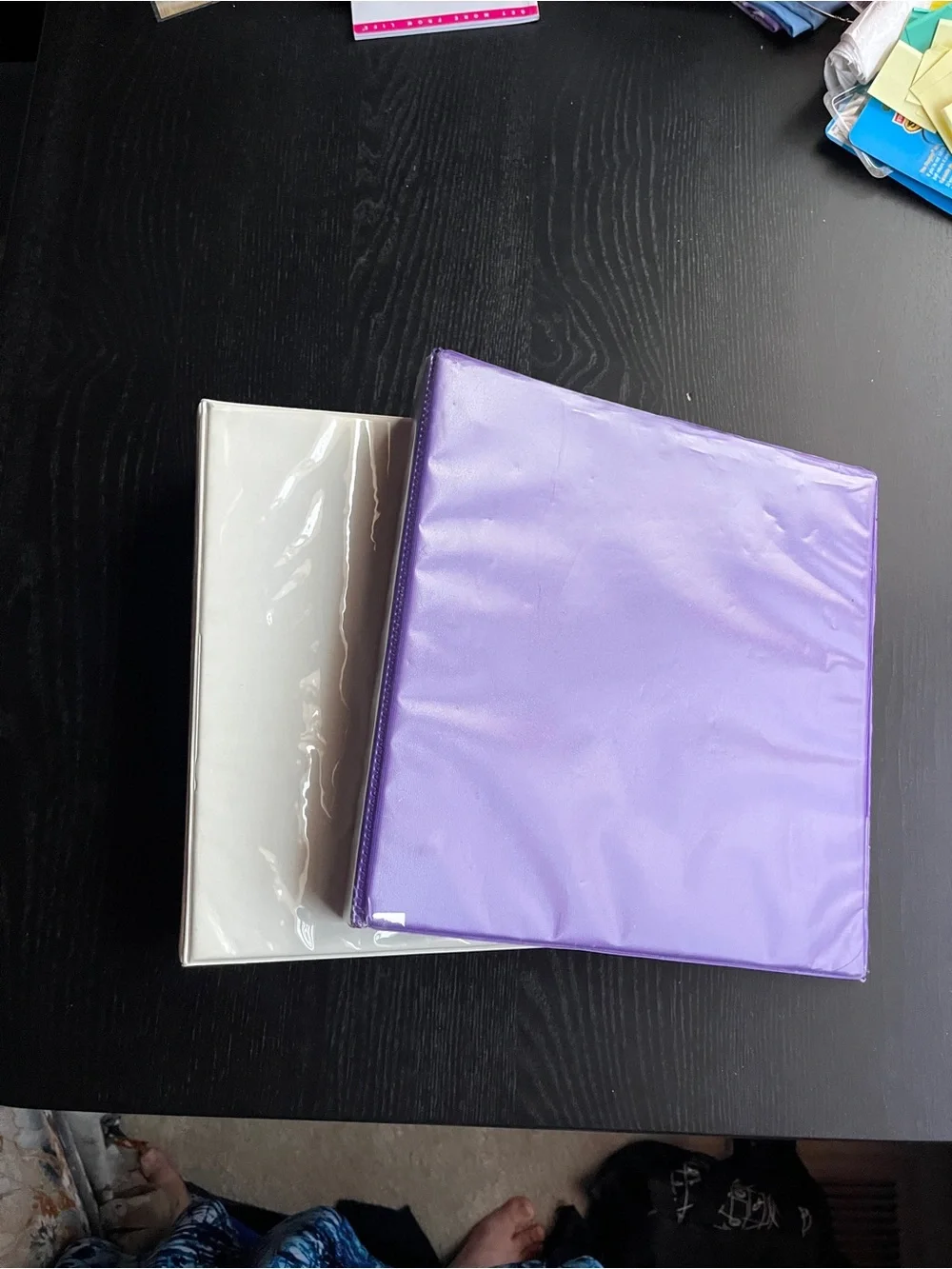 Avery purple white
